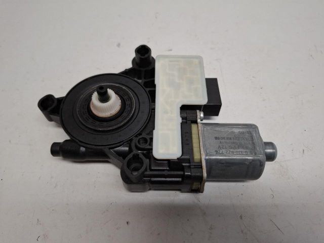 bontott SKODA OCTAVIA III Jobb hátsó Ablakemelő Motor