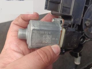 bontott SKODA OCTAVIA III Jobb hátsó Ablakemelő Szerkezet (Elektromos)
