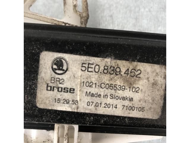 bontott SKODA OCTAVIA III Jobb hátsó Ablakemelő Szerkezet (Elektromos)