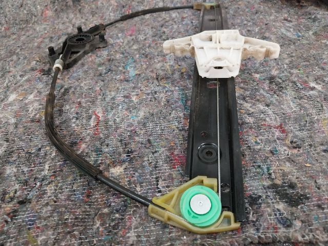 bontott SKODA OCTAVIA III Jobb hátsó Ablakemelő Szerkezet (Elektromos)