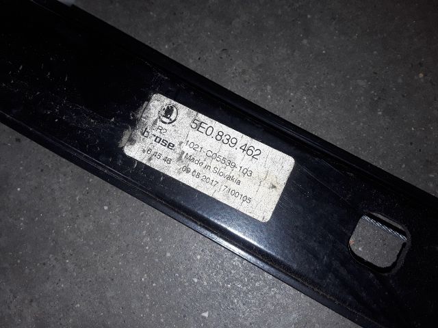 bontott SKODA OCTAVIA III Jobb hátsó Ablakemelő Szerkezet (Elektromos)