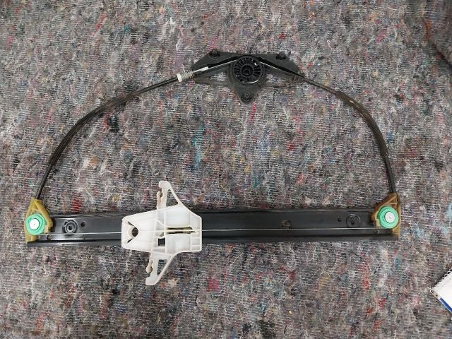 bontott SKODA OCTAVIA III Jobb hátsó Ablakemelő Szerkezet (Elektromos)