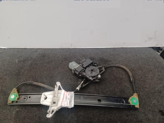 bontott SKODA OCTAVIA III Jobb hátsó Ablakemelő Szerkezet (Elektromos)