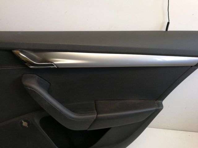 bontott SKODA OCTAVIA III Jobb hátsó Ajtó Kárpit