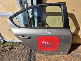 bontott SKODA OCTAVIA III Jobb hátsó Ajtó (Részeivel)