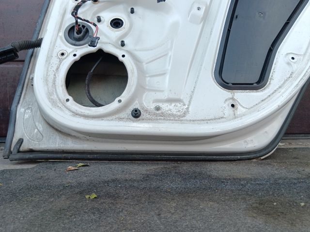 bontott SKODA OCTAVIA III Jobb hátsó Ajtó (Részeivel)