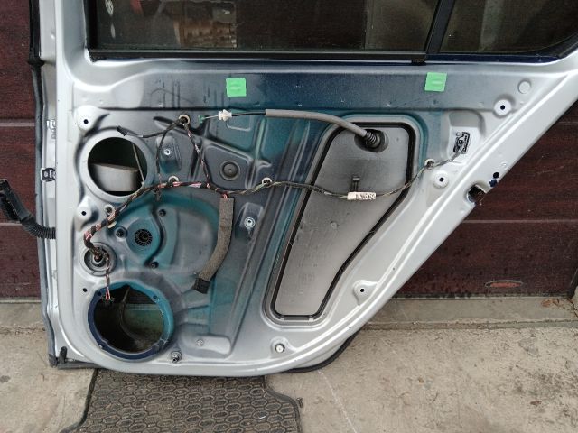 bontott SKODA OCTAVIA III Jobb hátsó Ajtó (Részeivel)