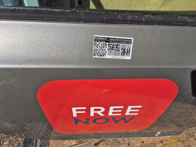 bontott SKODA OCTAVIA III Jobb hátsó Ajtó (Részeivel)