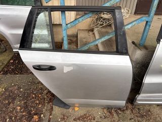 bontott SKODA OCTAVIA III Jobb hátsó Ajtó (Részeivel)