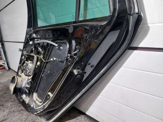 bontott SKODA OCTAVIA III Jobb hátsó Ajtó (Részeivel)