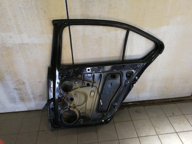 bontott SKODA OCTAVIA III Jobb hátsó Ajtó (Üres lemez)