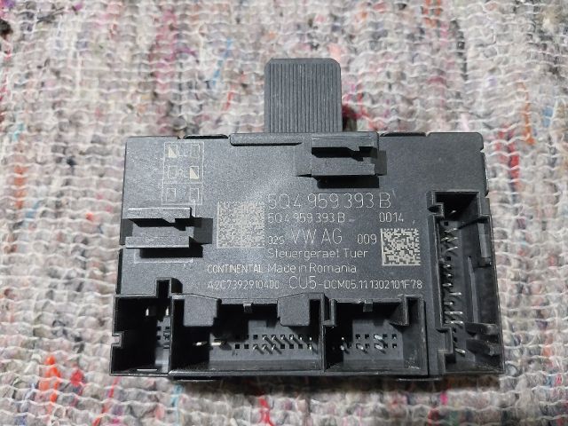 bontott SKODA OCTAVIA III Jobb hátsó Ajtó Vezérlőegység