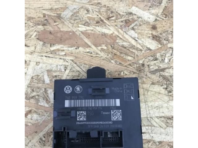 bontott SKODA OCTAVIA III Jobb hátsó Ajtó Vezérlőegység