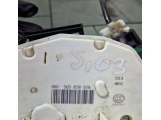 bontott SKODA OCTAVIA III Jobb hátsó Ajtózár