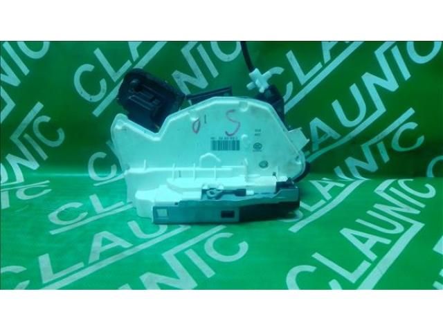 bontott SKODA OCTAVIA III Jobb hátsó Ajtózár