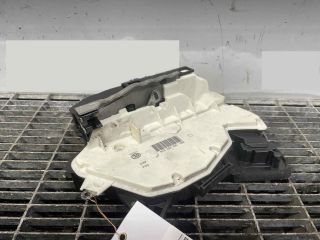 bontott SKODA OCTAVIA III Jobb hátsó Ajtózár