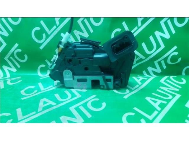 bontott SKODA OCTAVIA III Jobb hátsó Ajtózár