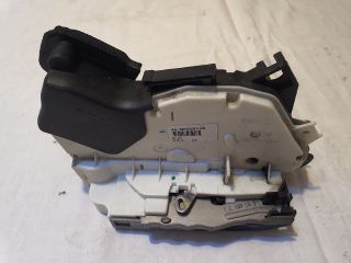 bontott SKODA OCTAVIA III Jobb hátsó Ajtózár