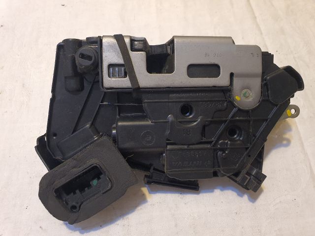 bontott SKODA OCTAVIA III Jobb hátsó Ajtózár