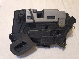 bontott SKODA OCTAVIA III Jobb hátsó Ajtózár