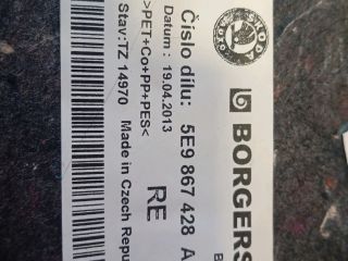 bontott SKODA OCTAVIA III Jobb hátsó Csomagtér Burkolat (Műanyag)