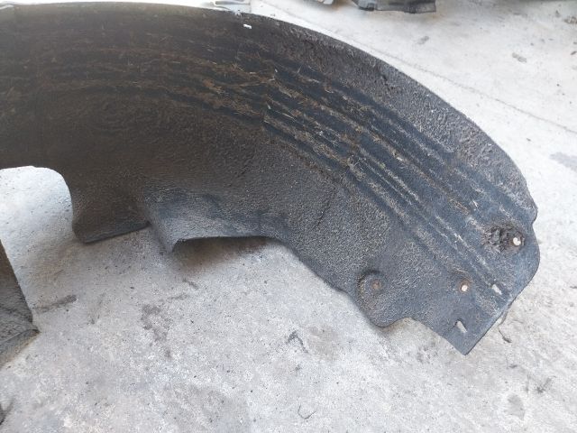 bontott SKODA OCTAVIA III Jobb hátsó Dobbetét (Kerékjárati, Műanyag)