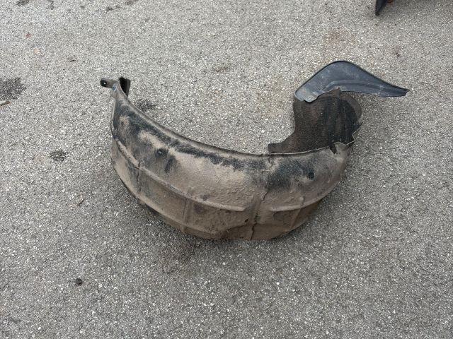 bontott SKODA OCTAVIA III Jobb hátsó Dobbetét (Kerékjárati, Műanyag)