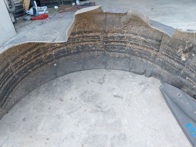 bontott SKODA OCTAVIA III Jobb hátsó Dobbetét (Kerékjárati, Műanyag)