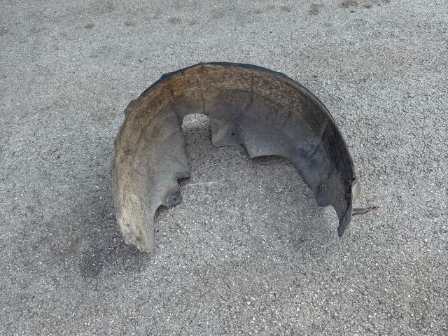 bontott SKODA OCTAVIA III Jobb hátsó Dobbetét (Kerékjárati, Műanyag)