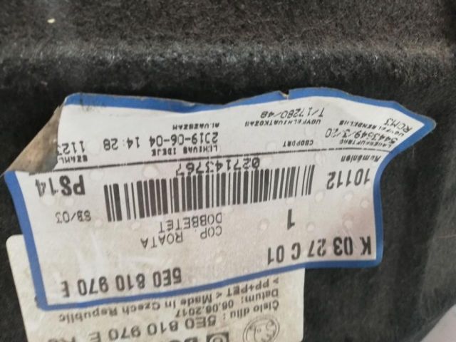 bontott SKODA OCTAVIA III Jobb hátsó Dobbetét (Kerékjárati, Műanyag)