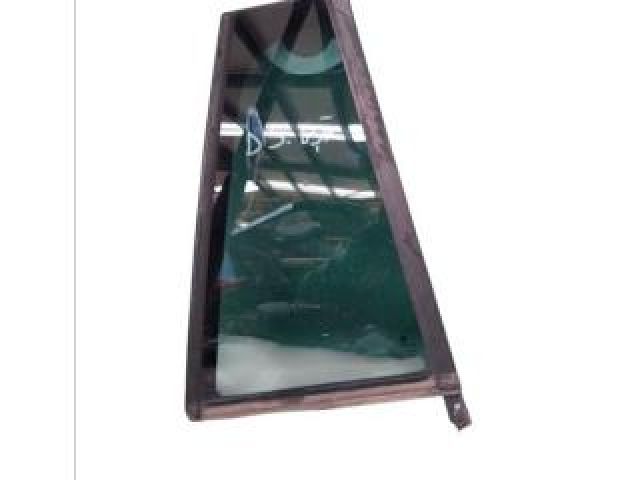 bontott SKODA OCTAVIA III Jobb hátsó Fixüveg (Ajtóban)