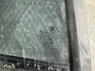 bontott SKODA OCTAVIA III Jobb hátsó Fixüveg (Ajtóban)