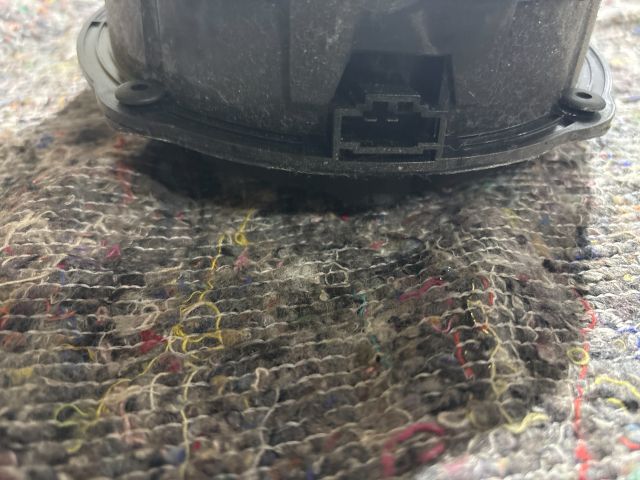 bontott SKODA OCTAVIA III Jobb hátsó Hangszóró