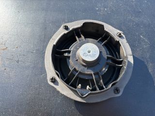 bontott SKODA OCTAVIA III Jobb hátsó Hangszóró