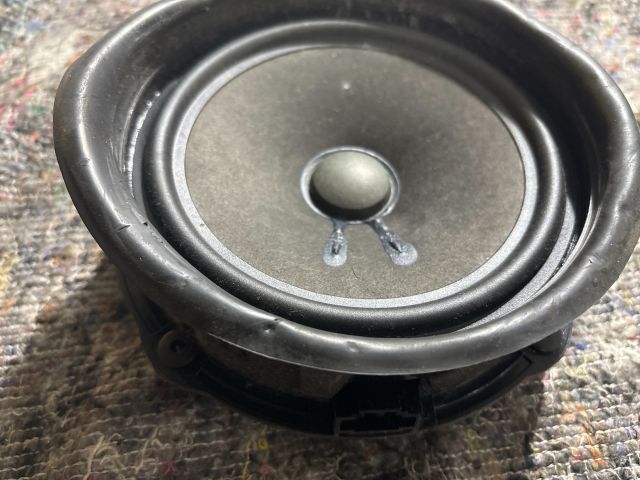 bontott SKODA OCTAVIA III Jobb hátsó Hangszóró