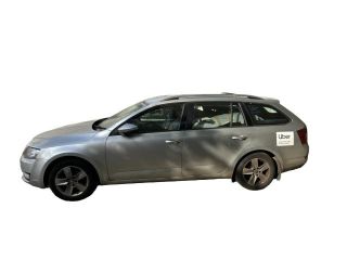 bontott SKODA OCTAVIA III Jobb hátsó Kilincs Burkolat