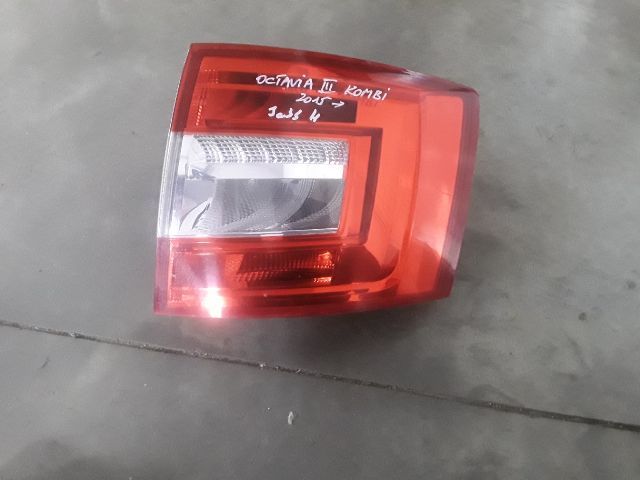 bontott SKODA OCTAVIA III Jobb Hátsó Lámpa