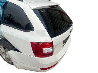 bontott SKODA OCTAVIA III Jobb Hátsó Lámpa