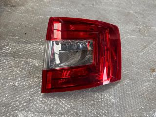 bontott SKODA OCTAVIA III Jobb Hátsó Lámpa