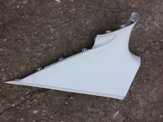 bontott SKODA OCTAVIA III Jobb hátsó Lökhárító Díszléc