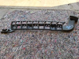 bontott SKODA OCTAVIA III Jobb hátsó Lökhárító Tartó (Műanyag)