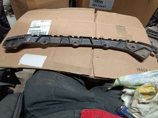 bontott SKODA OCTAVIA III Jobb hátsó Lökhárító Tartó (Műanyag)