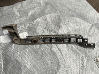 bontott SKODA OCTAVIA III Jobb hátsó Lökhárító Tartó (Műanyag)