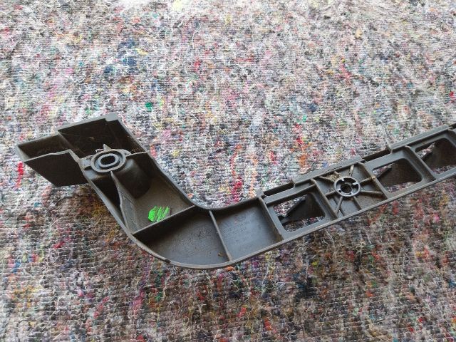 bontott SKODA OCTAVIA III Jobb hátsó Lökhárító Tartó (Műanyag)