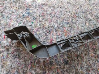 bontott SKODA OCTAVIA III Jobb hátsó Lökhárító Tartó (Műanyag)