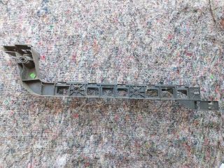 bontott SKODA OCTAVIA III Jobb hátsó Lökhárító Tartó (Műanyag)