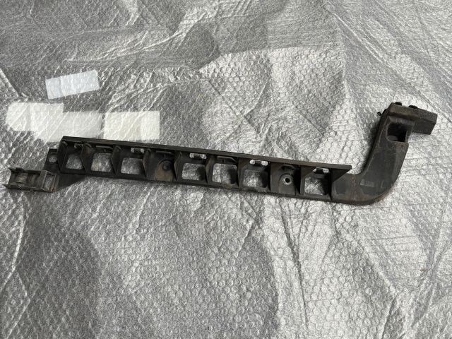 bontott SKODA OCTAVIA III Jobb hátsó Lökhárító Tartó (Műanyag)