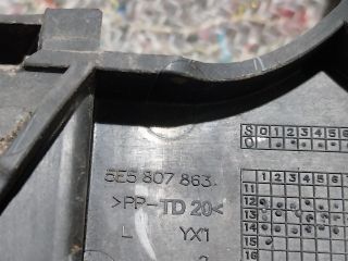 bontott SKODA OCTAVIA III Jobb hátsó Lökhárító Tartó (Műanyag)