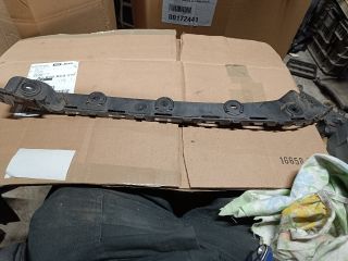 bontott SKODA OCTAVIA III Jobb hátsó Lökhárító Tartó (Műanyag)