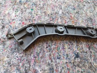 bontott SKODA OCTAVIA III Jobb hátsó Oldal Lökhárító Tartó (Műanyag)